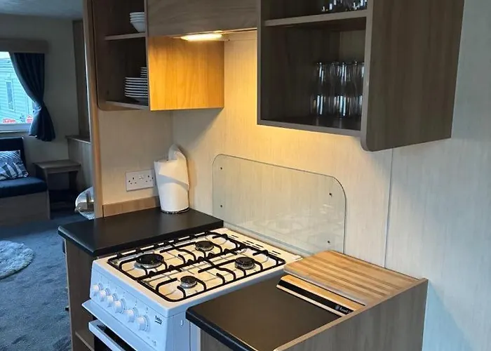 15 Maple Rise Gristhorpe