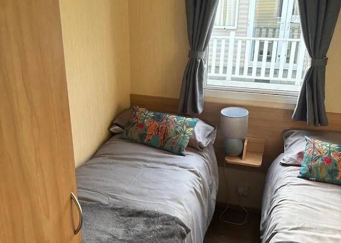 15 Maple Rise Ferienpark